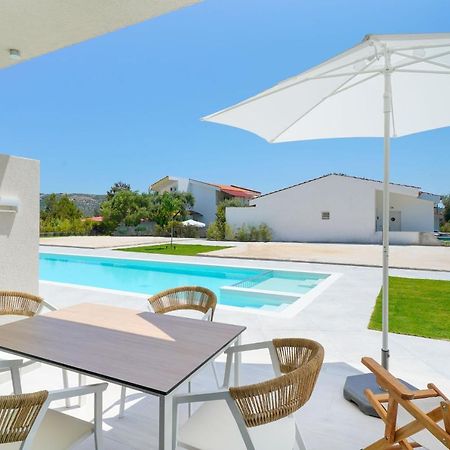 Filoxenia Luxury Apartments Potos Exterior foto