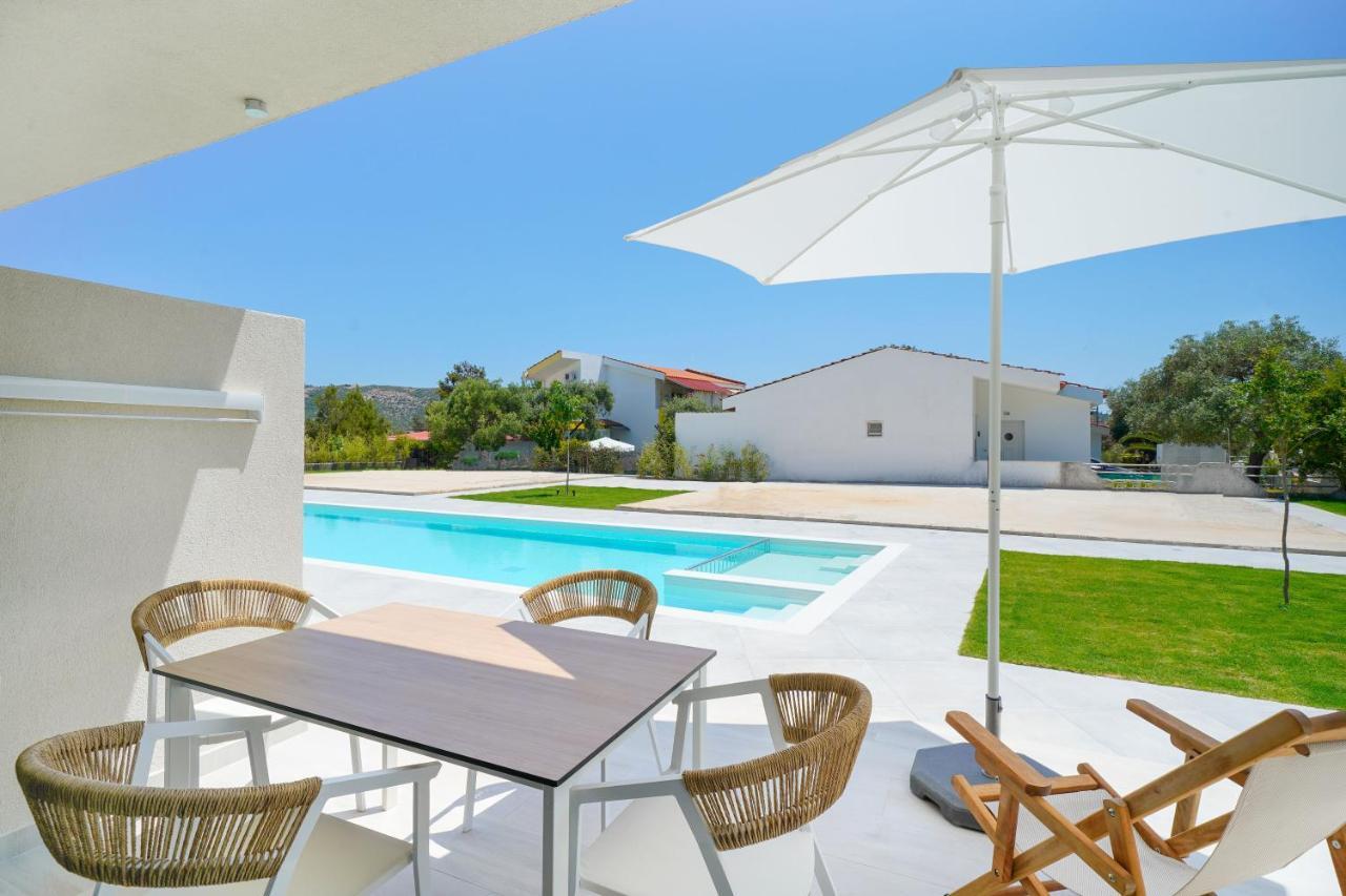 Filoxenia Luxury Apartments Potos Exterior foto